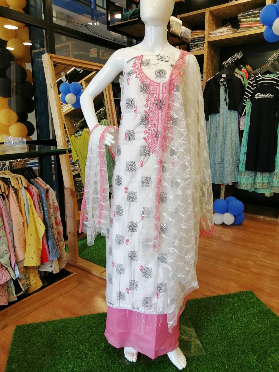 VINTAGE VIOLET BOUTIQUE CHERUPUZHA